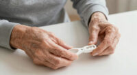 7 Best Pill Splitters for Seniors in 2026